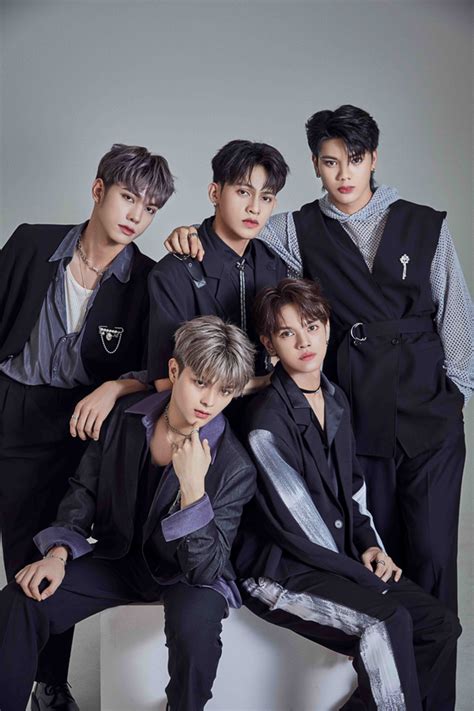 mld entertainment kpop groups.
